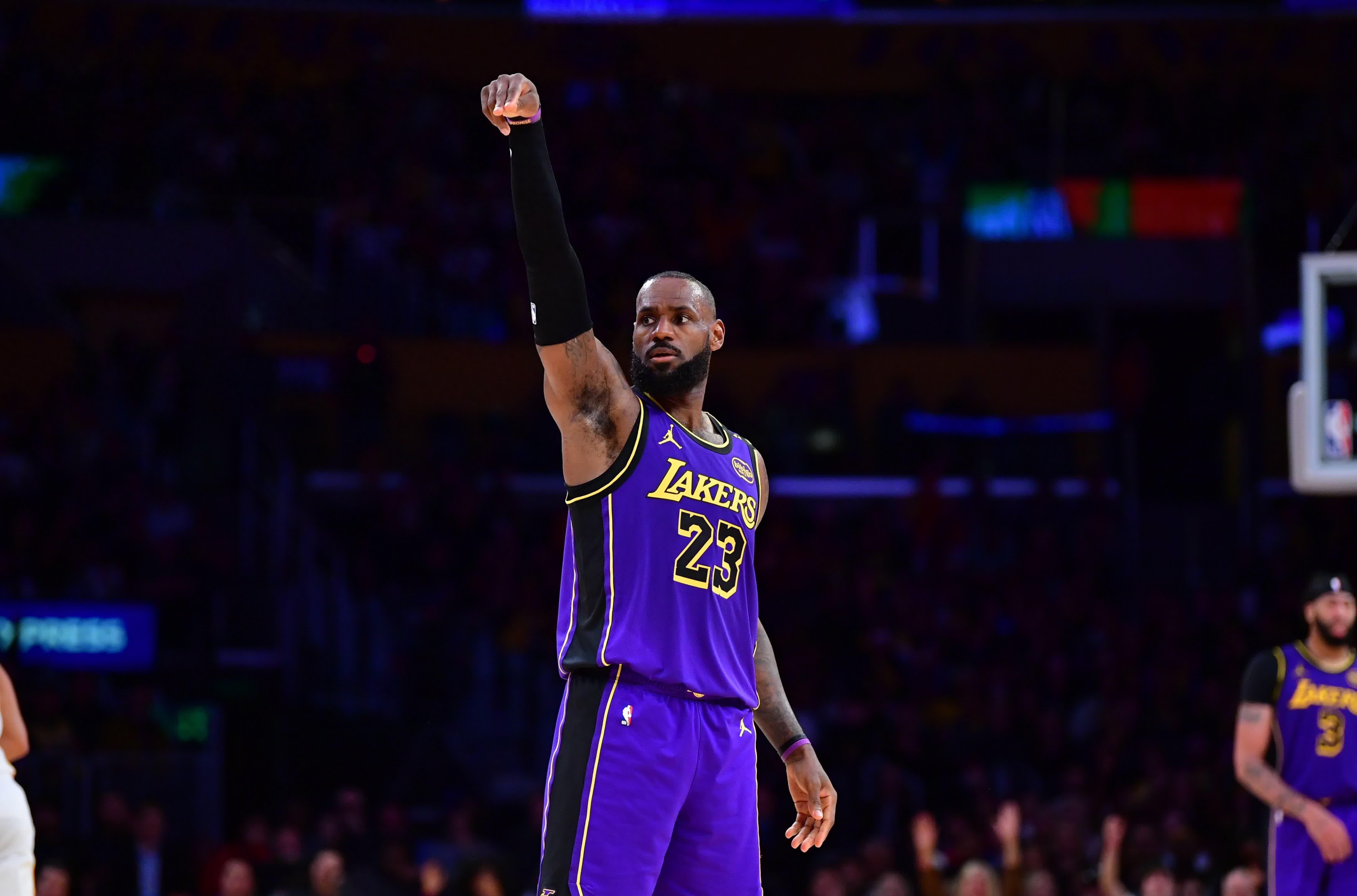 广发体育官网官网-NBA湖人队表现出色，取得五连胜